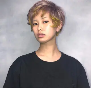 ショート カラー ORIKA 美容室のヘアスタイル