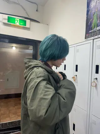 ショート メンズ apollo 横浜所属・横浜🦋ハイトーン 🫐シャドウルーツのヘアスタイル