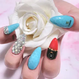 ネイル エステとネイル ローズコンフォートのネイルデザイン