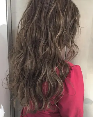 ロング カラー 🌟髪質改善ケアカラ ー美髪縮毛矯正y🌟のヘアスタイル