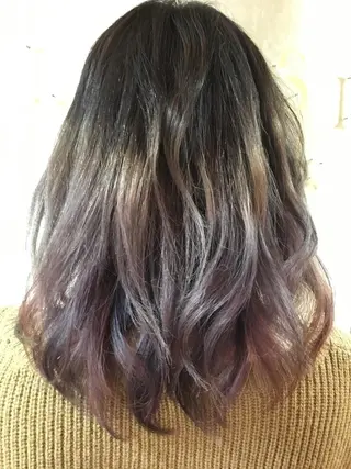 ミディアム セミロング ロング カラー 推し活専用 【派手髪】飯野ゆかりのヘアスタイル