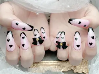 ネイル マジックミラー所属・マジック ミラーのネイルデザイン