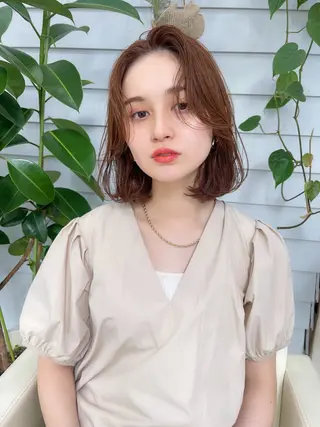 ミディアム カラー AiM 大名　似合わせカットのヘアスタイル