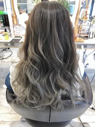 ロング カラー 🌟イメチェン美容師 🌟清水 大輝のヘアスタイル