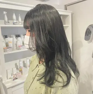 カラー 和田 真依のヘアスタイル