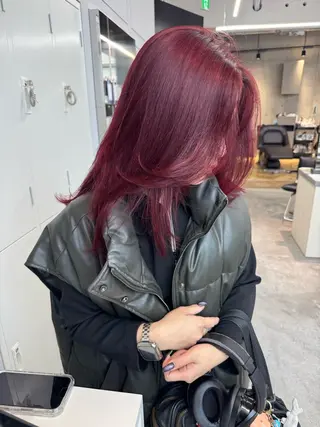 セミロング ✨ブリーチ/顔周り レイヤー¦YUKA✨のヘアスタイル