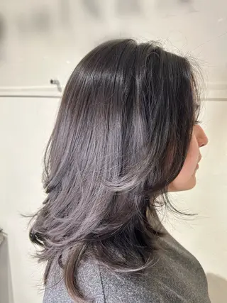 ミディアム later登戸所属・中島 芽生のヘアスタイル