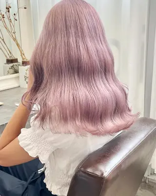 セミロング カラー ヘアアレンジ 🎀taro ブリーチなしカラーのヘアスタイル