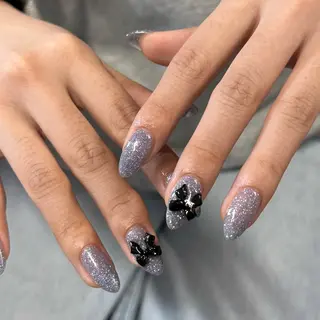 ネイル Sarina ⋆⭒˚ mavieのネイルデザイン