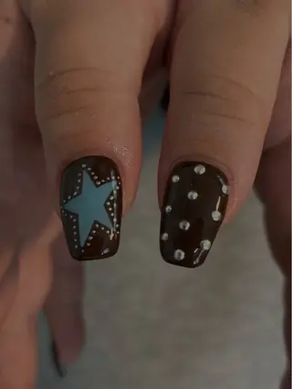 ネイル 爪塗屋 さんのネイルデザイン