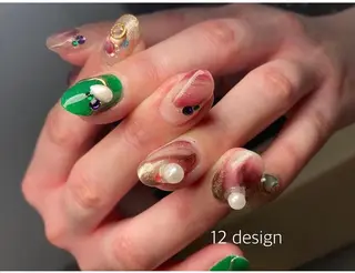 ショート 12 designのネイルデザイン