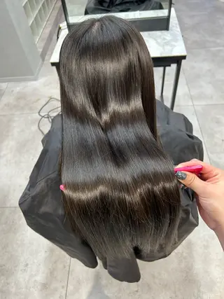 ロング moe🎀 透明感カラーのヘアスタイル