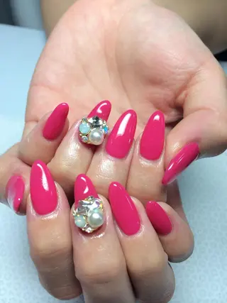 VIOLUS所属・VIOLUS 関目のネイルデザイン