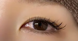 マツエク・マツパ aura.所属・福島 なつみのマツエク・マツパデザイン