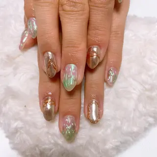 ネイル The Best Beauty受付担当のヘアスタイル