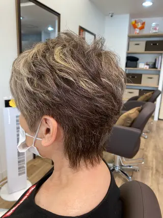 ショート カラー Hair's Rain所属・Hair's Rainのヘアスタイル