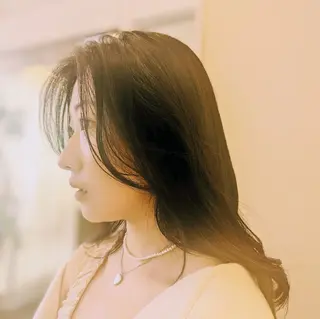 ロング 井上 真貴子のヘアスタイル