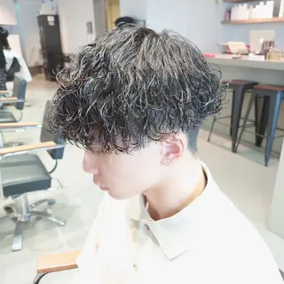ショート パーマ メンズ iss所属・メンズ/パーマ特化 /波巻き/林洋平のヘアスタイル