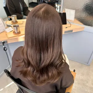 カラー 馬場 美咲のヘアスタイル