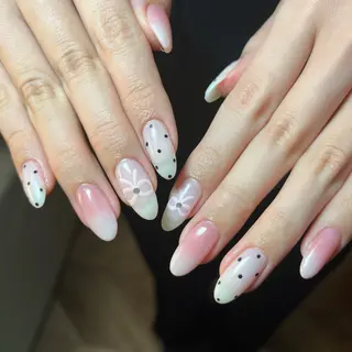 ネイル Amber21.所属・Nagahama Akariのネイルデザイン