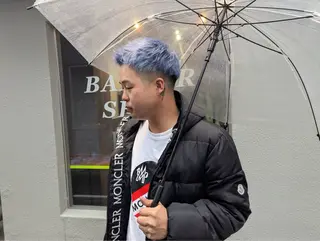 ショート カラー 鶴田 海音のヘアスタイル