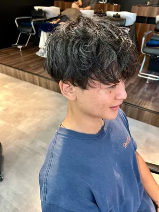 パーマ メンズ 男の理想を叶える🔥 メンズパーマ特化｜関のヘアスタイル