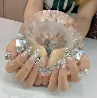 ネイル LoaChaton kaeのネイルデザイン