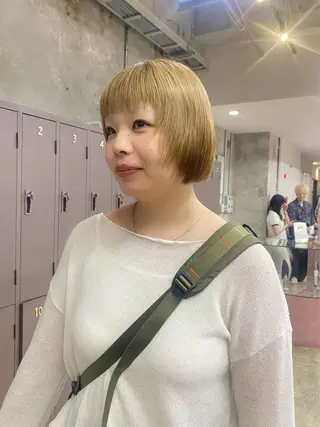 カラー 暖色カラー/オリーブ /ミニボブ/白柳美空のヘアスタイル