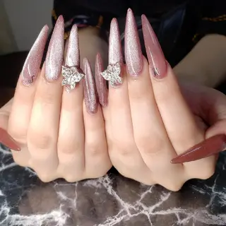 ロング ネイル クロキ 。のネイルデザイン