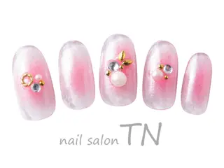 ネイル 寺嶋 ひなのネイルデザイン