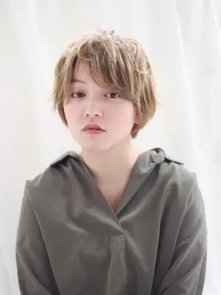 ショート カラー 山下 直人のヘアスタイル