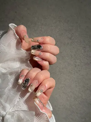 ネイル I-nailロング /ワンホン/キラキラのネイルデザイン