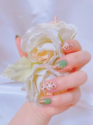 ネイル Makana Mana所属・Makana Manaのネイルデザイン
