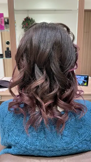 ミディアム ハイトーン募集中 💜✝️荒川優輝のヘアスタイル