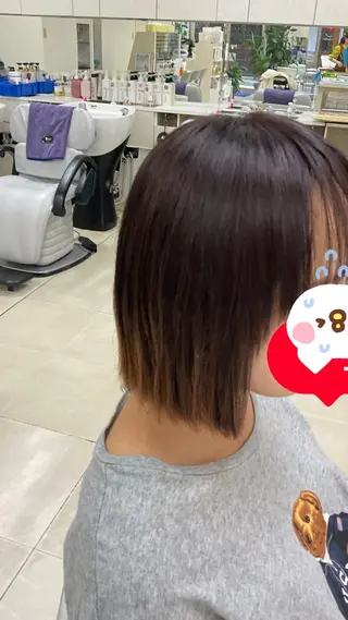 ミディアム タカハシ リナのヘアスタイル