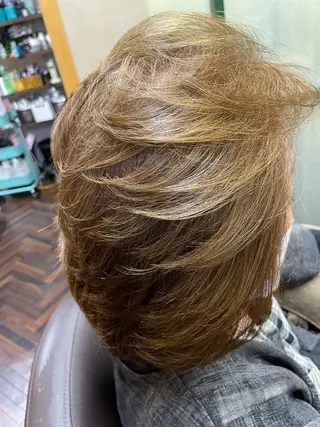 セミロング カラー katae sayoriのヘアスタイル