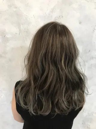 セミロング カラー 新井 広樹のヘアスタイル