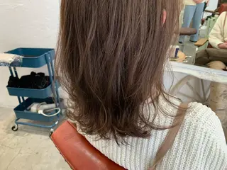 セミロング カラー fio マナミのヘアスタイル