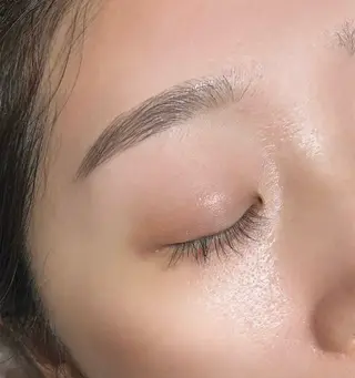 アイブロウ AKIKOᵕ̈*/ 耳ツボ/パーマ/美眉のマツエク・マツパデザイン