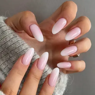 ネイル EmilyG アイリスのネイルデザイン