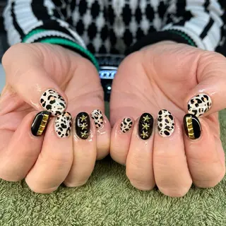 ネイル MHR nailのネイルデザイン