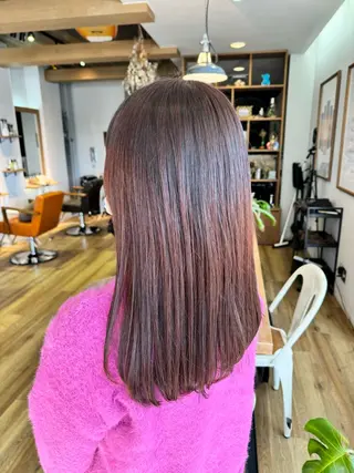 ロング カラー ツキダテ ユイのヘアスタイル