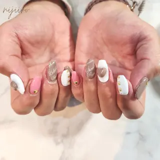 ネイル nailatelier nijiiro.所属・nijiiro🌈 サトウのネイルデザイン