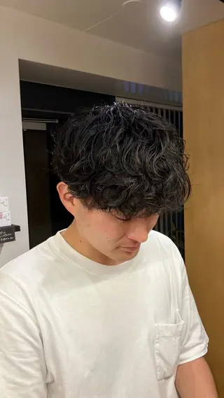 パーマ RETOUCH by fifth メンズサロン【レタッチ バイ フィフス】所属・fifth原宿 A:Ri🧸のヘアスタイル