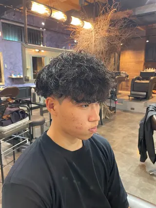 パーマ メンズ litbyfifth 濵崎寛太のヘアスタイル