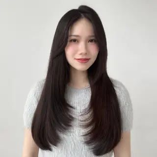 ロング 🎀大竹美侑／顔まわ りカット／レイヤーのヘアスタイル