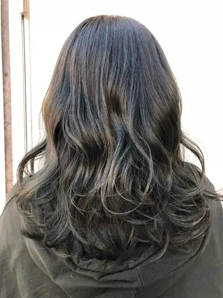 セミロング 女性に人気♪ はやしほのかのヘアスタイル