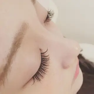 マツエク・マツパ Beldad アイリストの眉毛・アイブロウイメージ