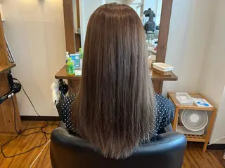 カラー 馬場 麻奈美のヘアスタイル