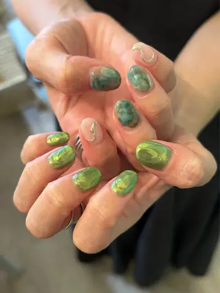 ネイル GO TODAY シェアサロン 表参道Colore店所属・K. Ayanaのネイルデザイン